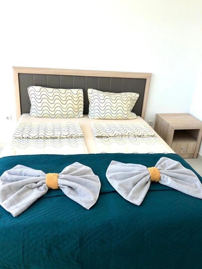 Beach Apartment No 17 圣君士坦丁和海伦那 外观 照片